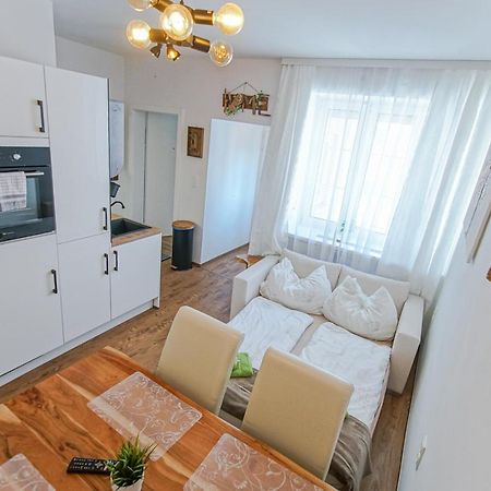 Auszeit Steiraland 7 Mit Ueberdachten Balkon Und Parkplatz 莱奥本 外观 照片