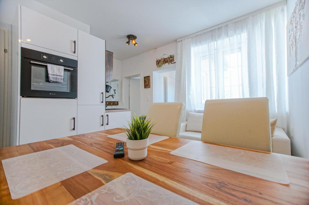 Auszeit Steiraland 7 Mit Ueberdachten Balkon Und Parkplatz 莱奥本 外观 照片