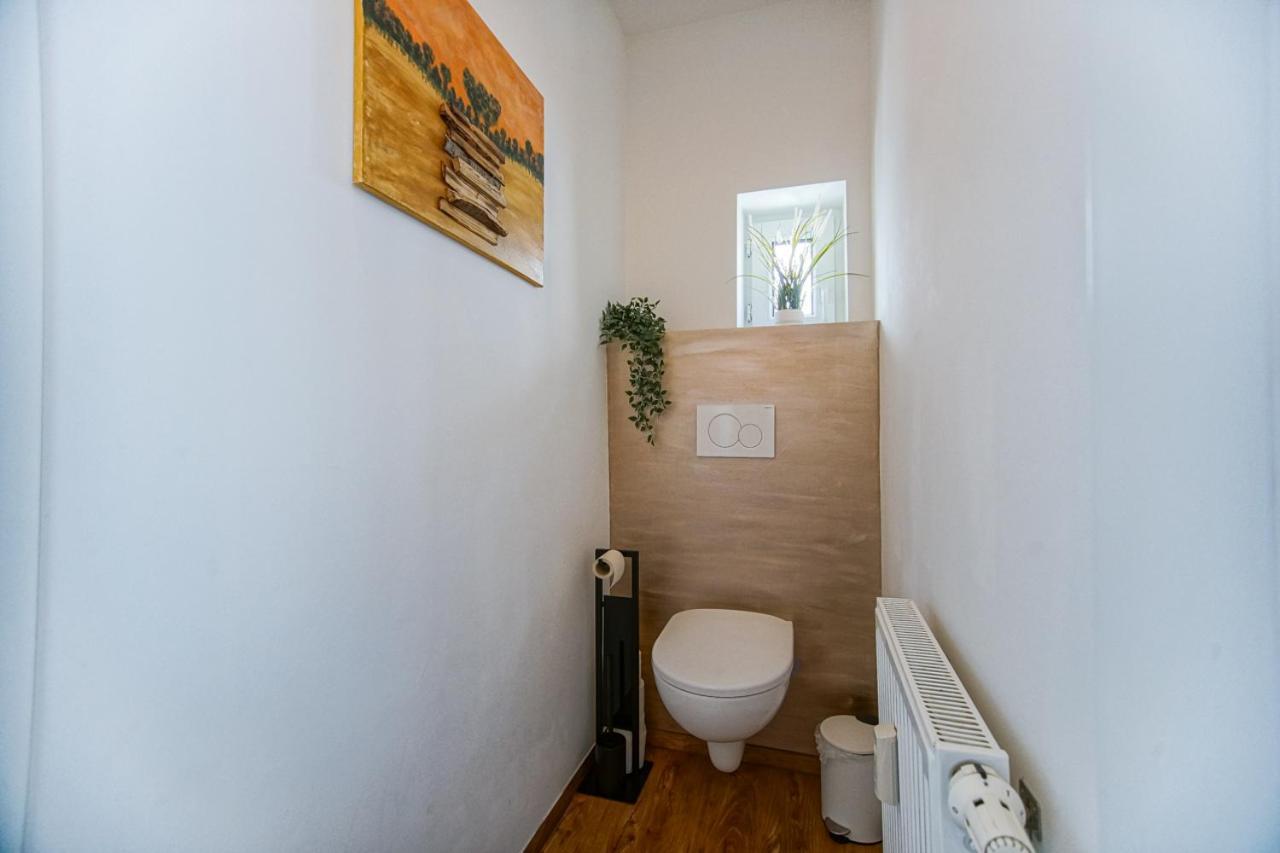 Auszeit Steiraland 7 Mit Ueberdachten Balkon Und Parkplatz 莱奥本 外观 照片