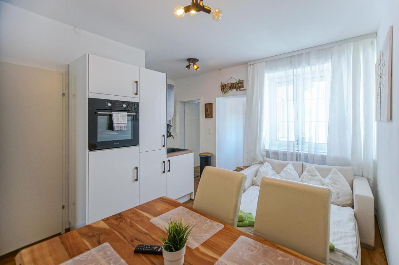 Auszeit Steiraland 7 Mit Ueberdachten Balkon Und Parkplatz 莱奥本 外观 照片